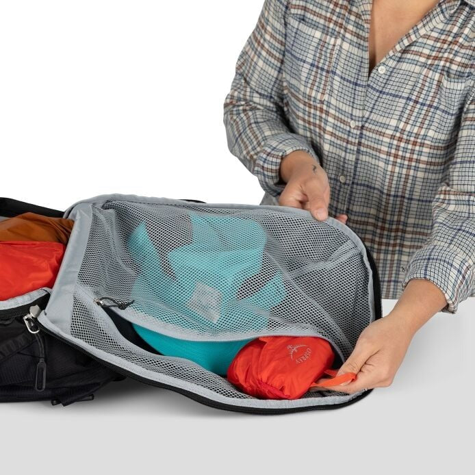 Osprey Fairview 55 Travel Pack (Womens) - Image 11