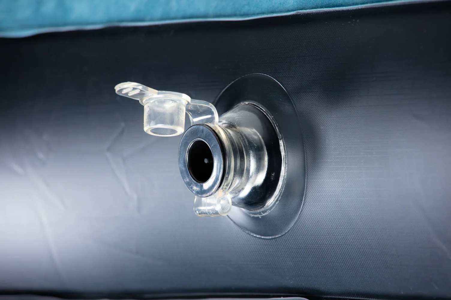Oztrail Air Bed Queen - Image 8